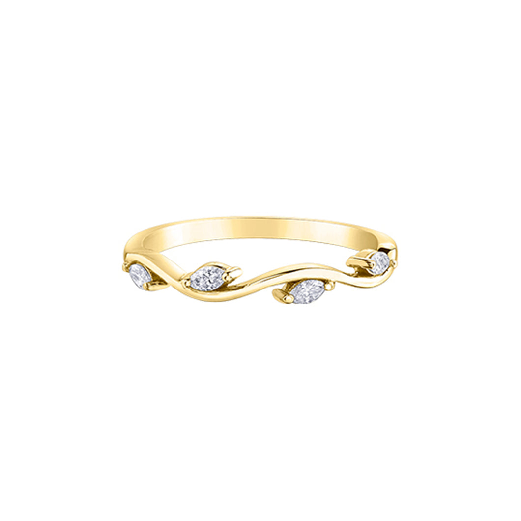 030403 10K Yellow Gold & 0.14CT TW Diamond Ring
