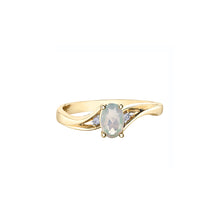 Load image into Gallery viewer, 060108 10KT Yellow Gold Opal &amp; 0.02CT TW Diamond Ring
