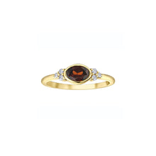 Load image into Gallery viewer, 060166 10KT Yellow Gold Garnet &amp; .08CT TW Diamond Ring
