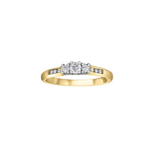 Load image into Gallery viewer, 090030 14KT Gold .25CT TW Diamond Ring

