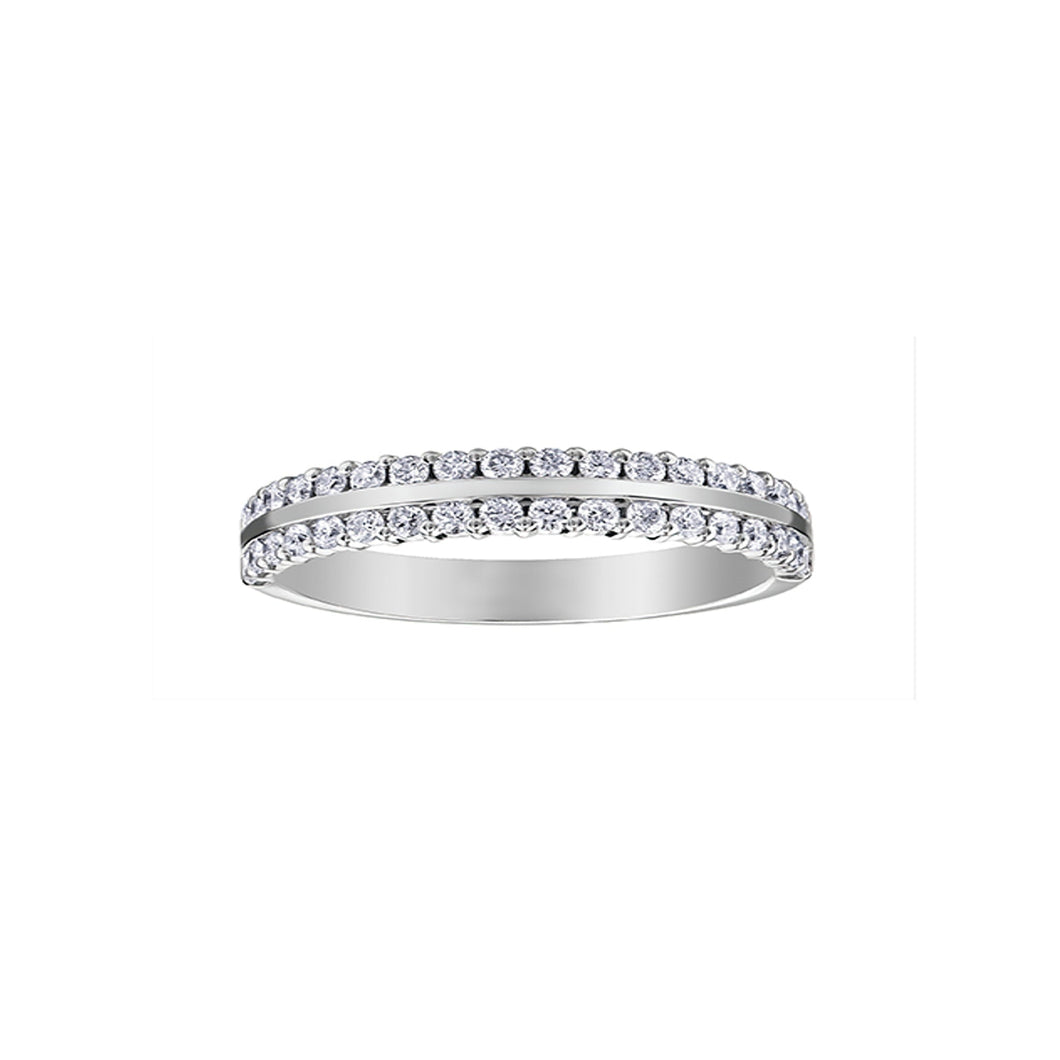 030404 OUT OF STOCK PLEASE ALLOW 3-4 WEEKS FOR DELIVERY 10K White Gold 0.25CT TW Diamond Ring