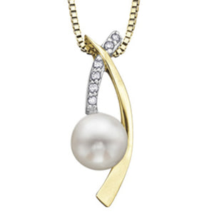 340966 OUT OF STOCK PLEASE ALLOW 3-4 WEEKS FOR DELIVERY 10KT Yellow Gold Pearl & .03CT TW Diamond Pendant