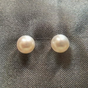 341293 14KT White Gold 6.5 - 7mm "A" Akoya Saltwater Cultured Pearl Earrings